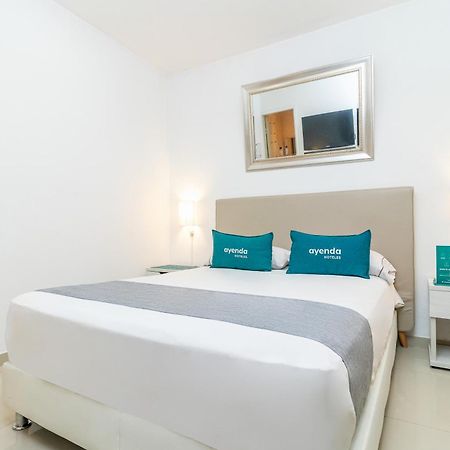 Ayenda Eloina Hotel Bogota Bagian luar foto
