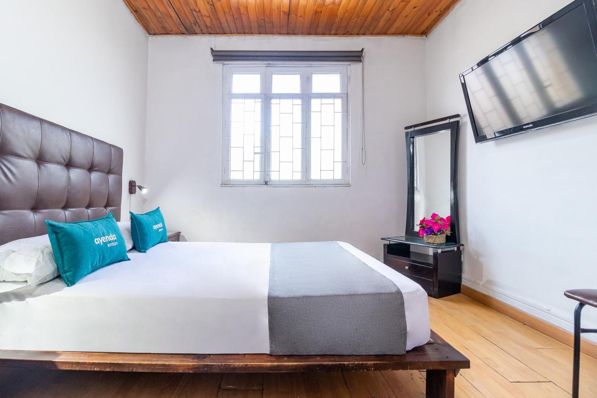 Ayenda Eloina Hotel Bogota Bagian luar foto