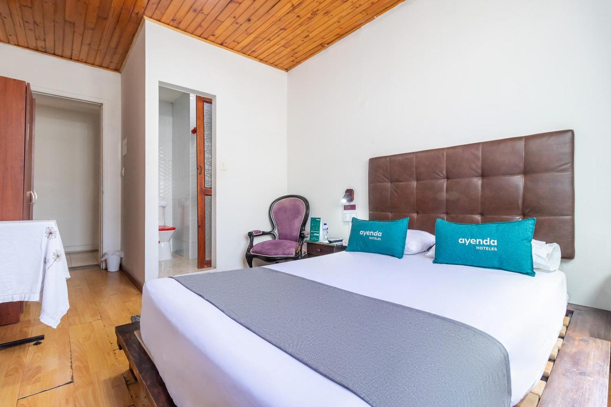 Ayenda Eloina Hotel Bogota Bagian luar foto